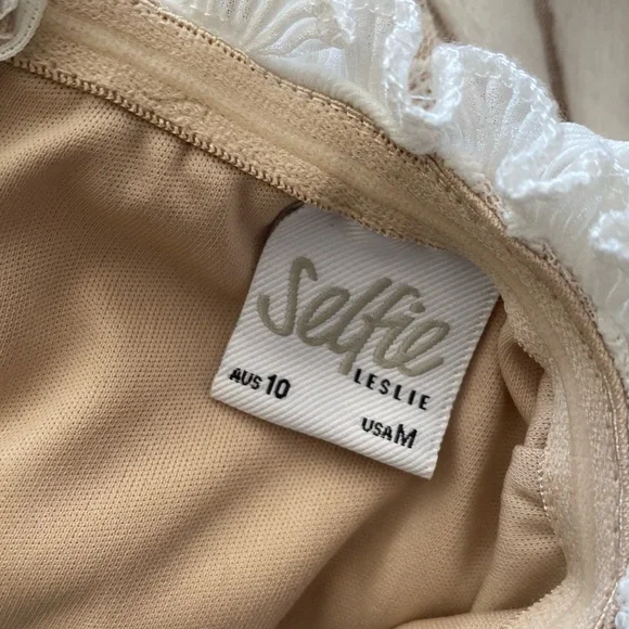 Selfie Leslie White Lace Dress - Picture 6 of 8